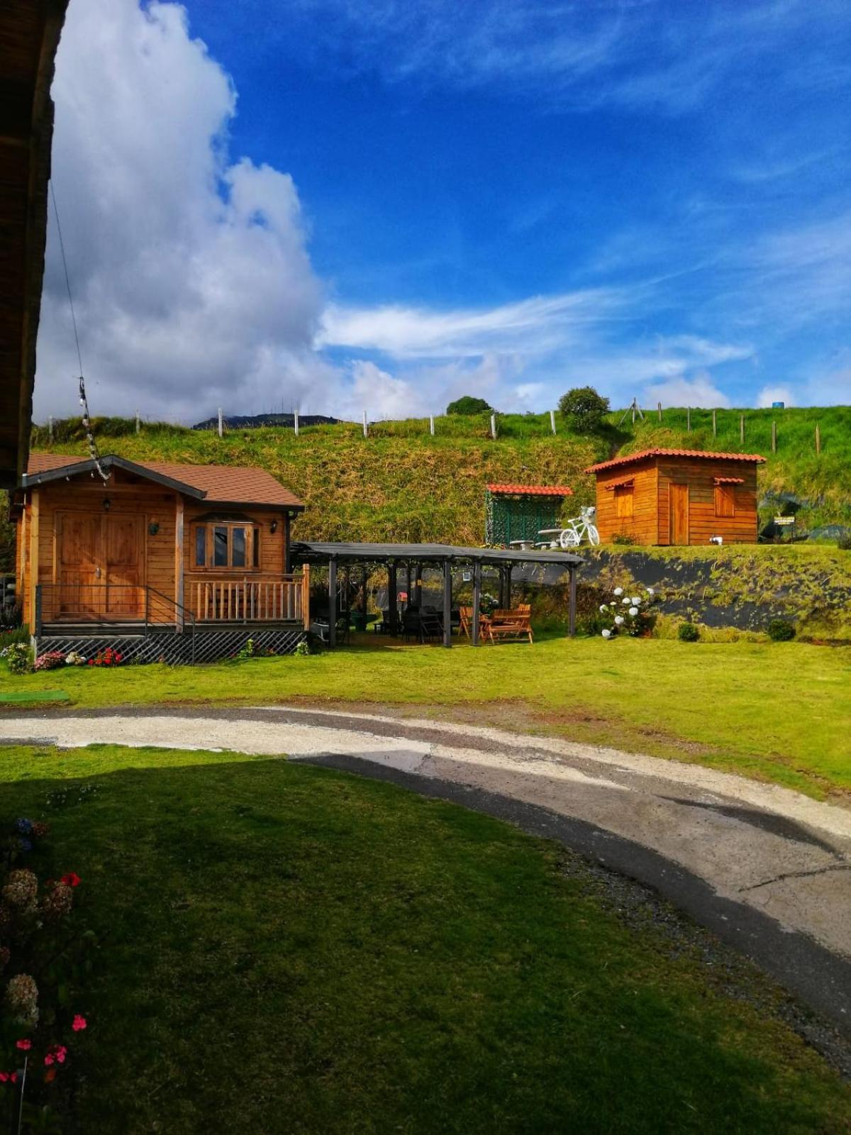 Hotel Cabanas Y Mirador Secret Garden Cr Cartago Zewnętrze zdjęcie